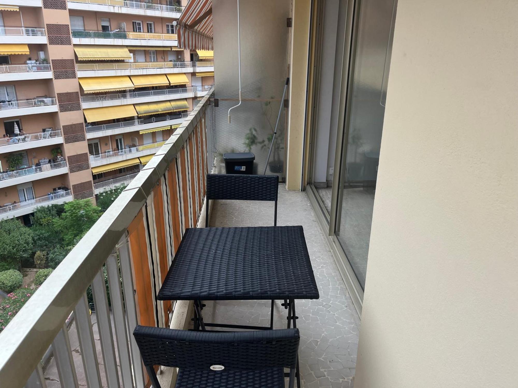 Appartamento Le Borrigo Pick Up Airport Mentone Esterno foto
