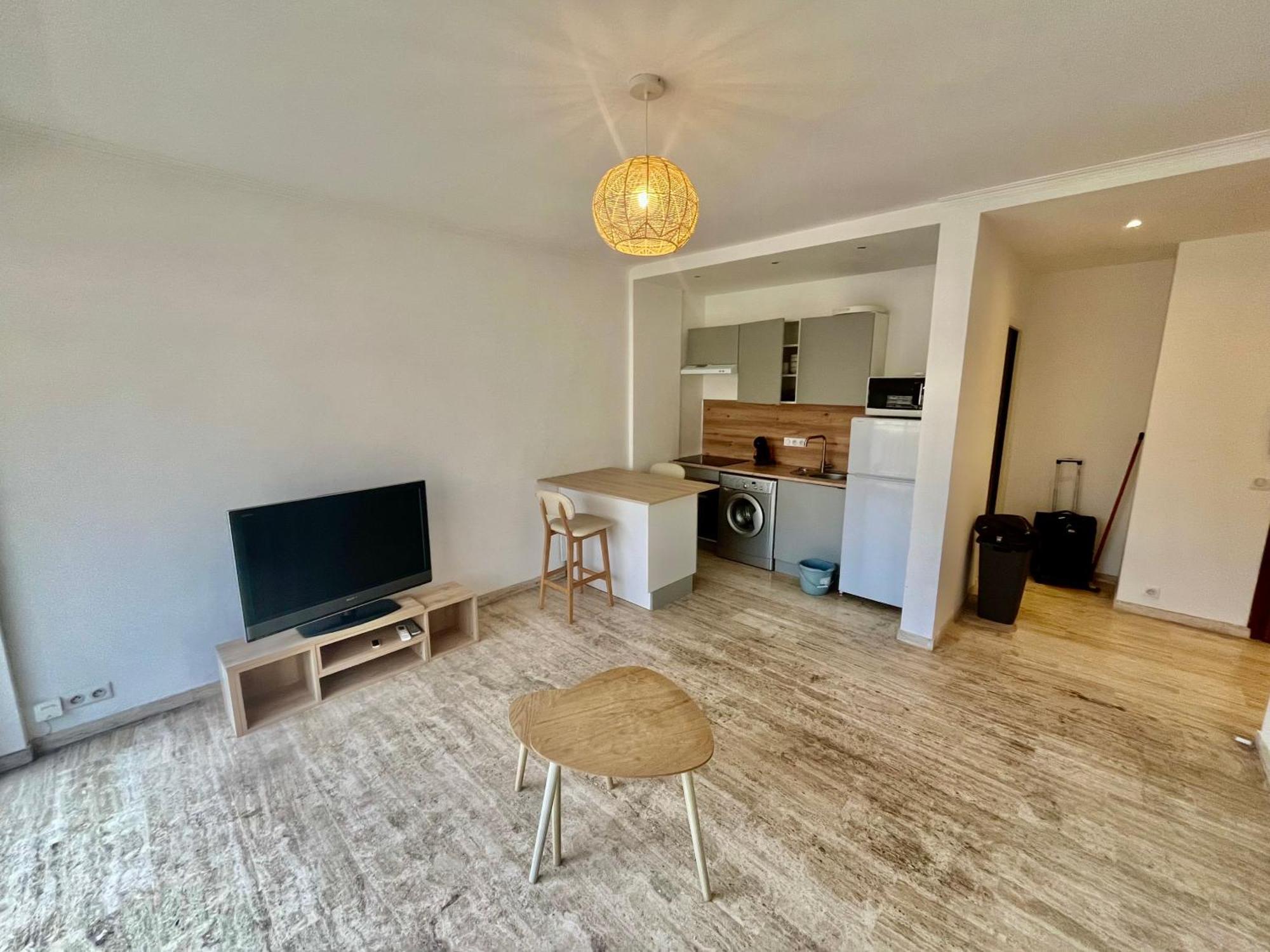 Appartamento Le Borrigo Pick Up Airport Mentone Esterno foto